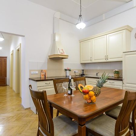 Cozy Apartment Near Stefanikuv Most Prag Exterior foto